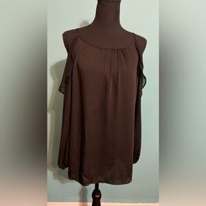 #84 White House Black Market blouse